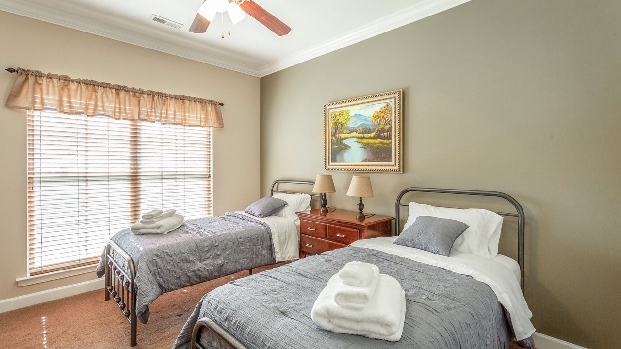 Photo of Bedroom in Graysville
