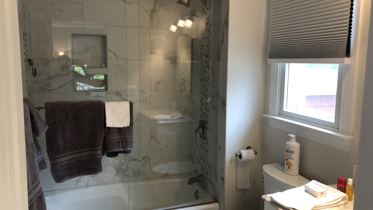 Photo of Bathroom in Osbornsville