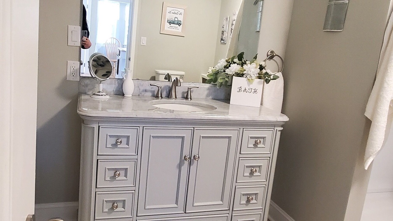 Photo of Bathroom in Tunnel Hill