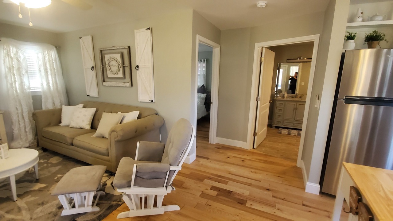 Photo of Livingroom in Tunnel Hill