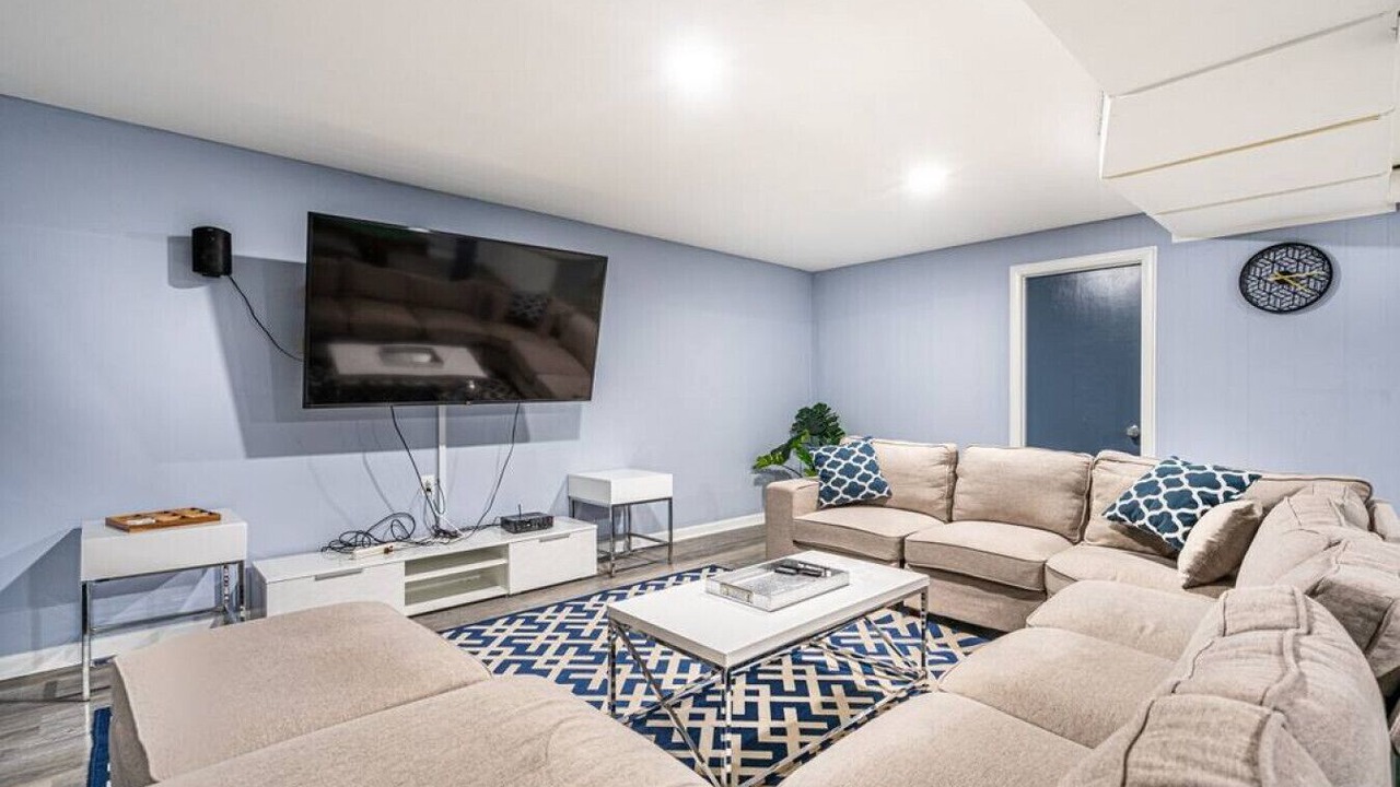 Photo of Livingroom in Huntsville