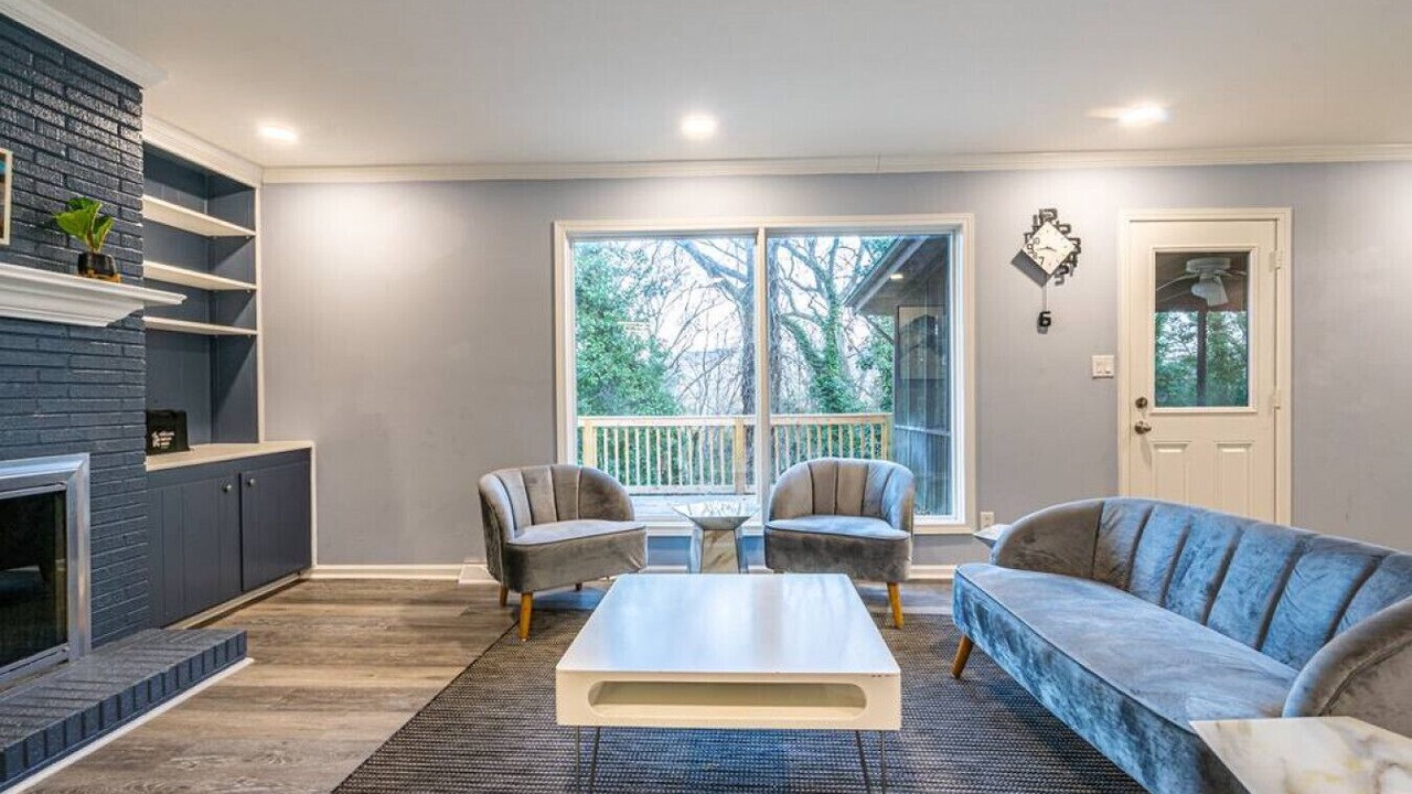 Photo of Livingroom in Huntsville
