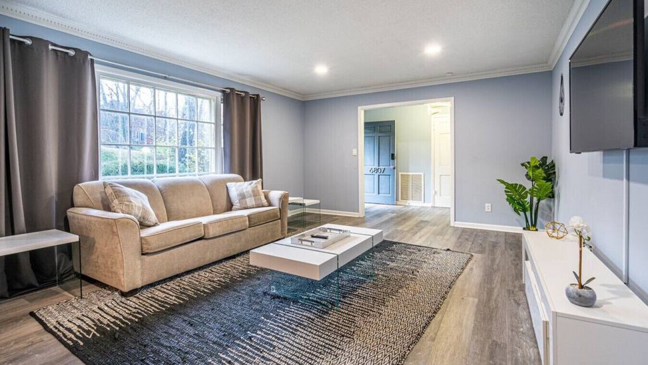 Photo of Livingroom in Huntsville