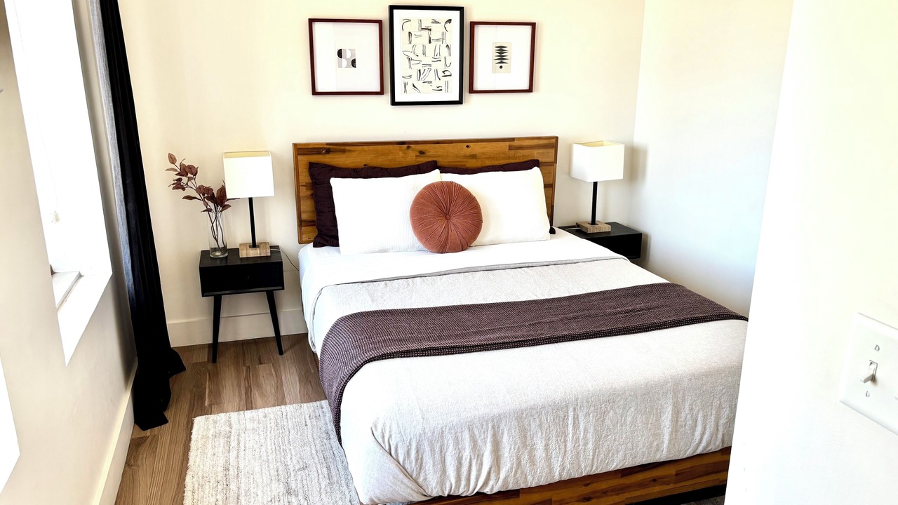 Photo of Bedroom in Deco District