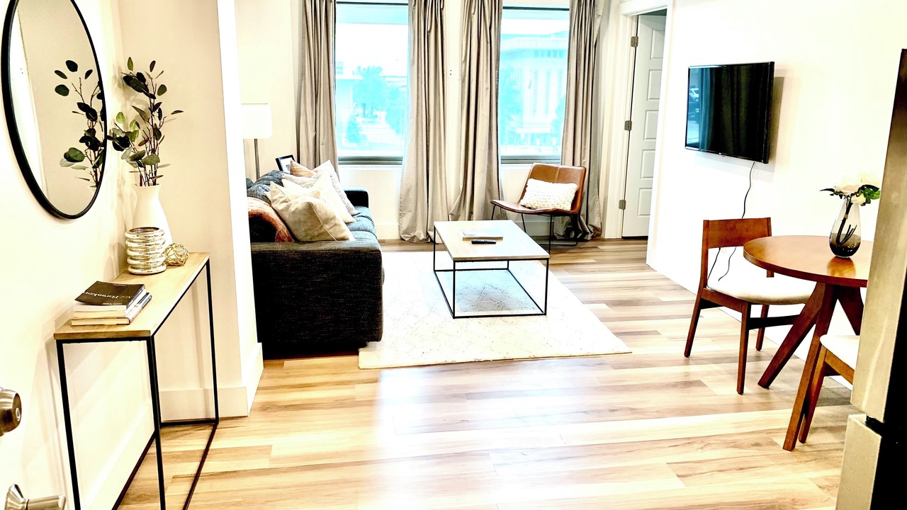 Photo of Livingroom in Deco District