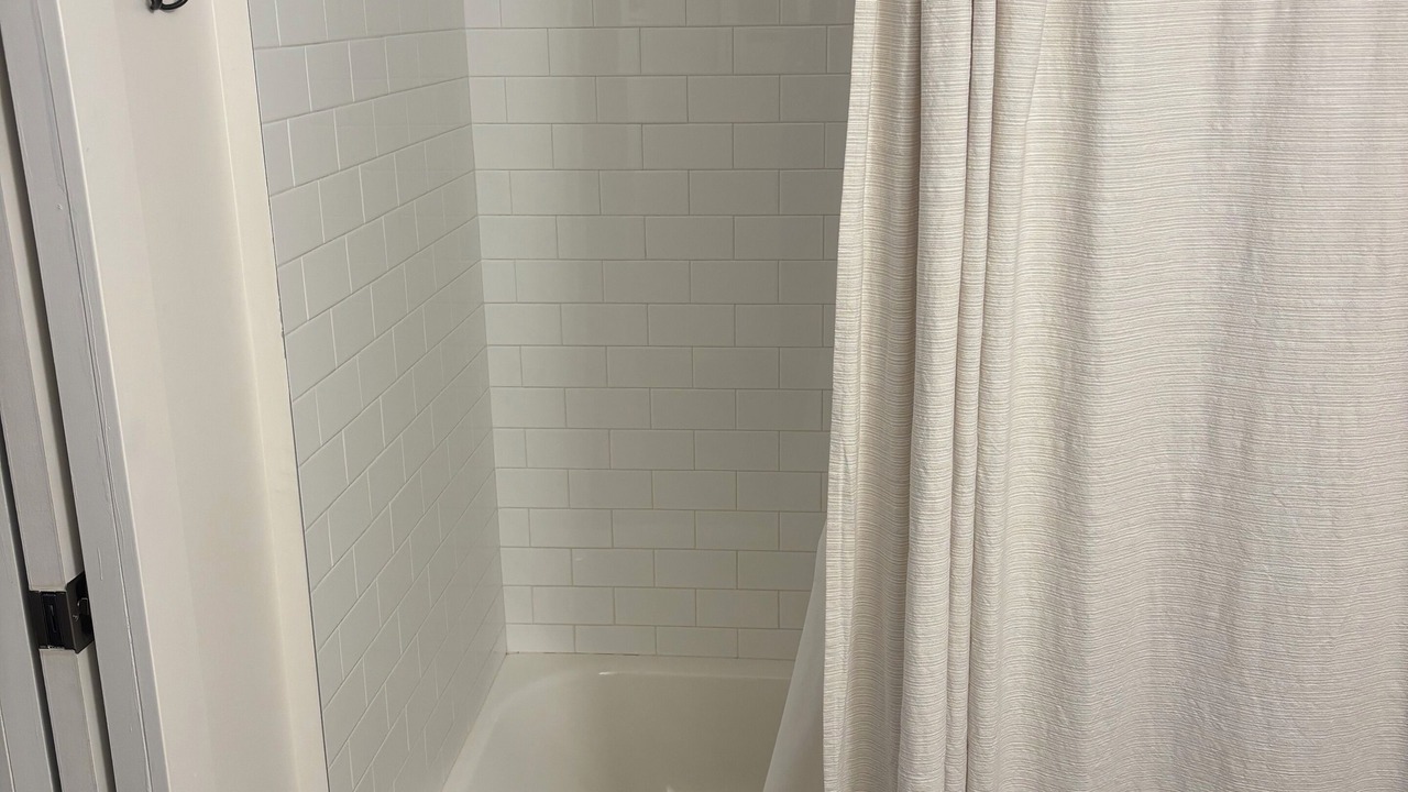 Photo of Bathroom in Deco District