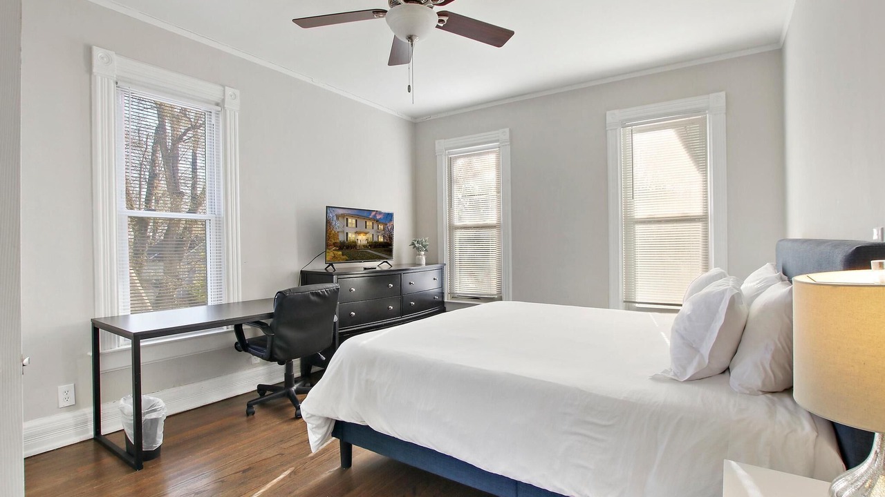 Photo of Bedroom in Libertyville
