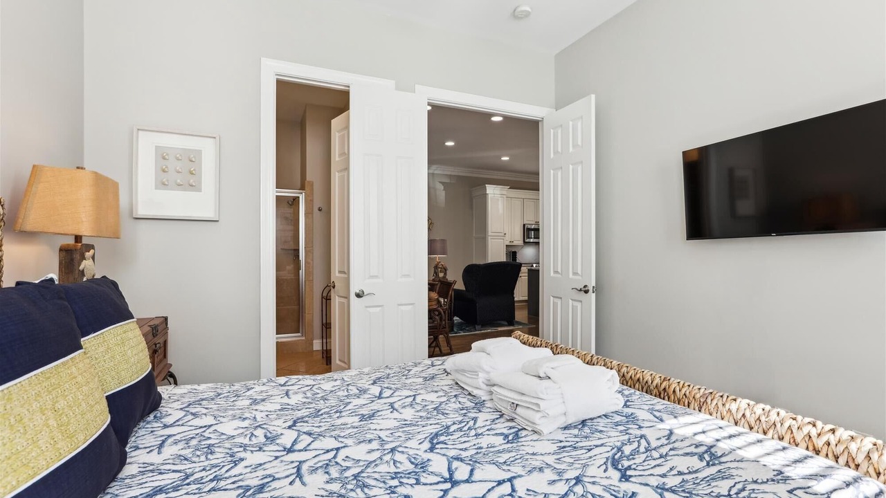 Photo of Bedroom in Palmetto Dunes