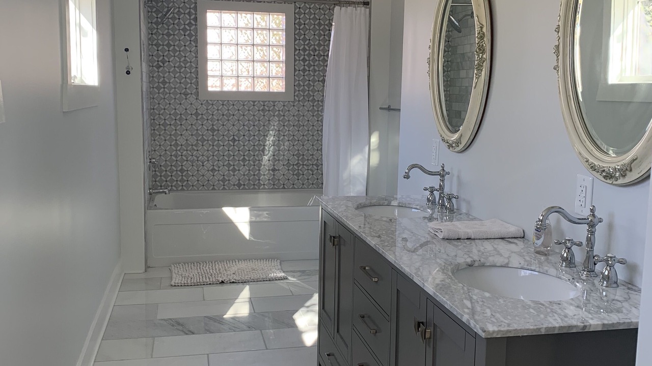 Photo of Bathroom in Bell Buckle