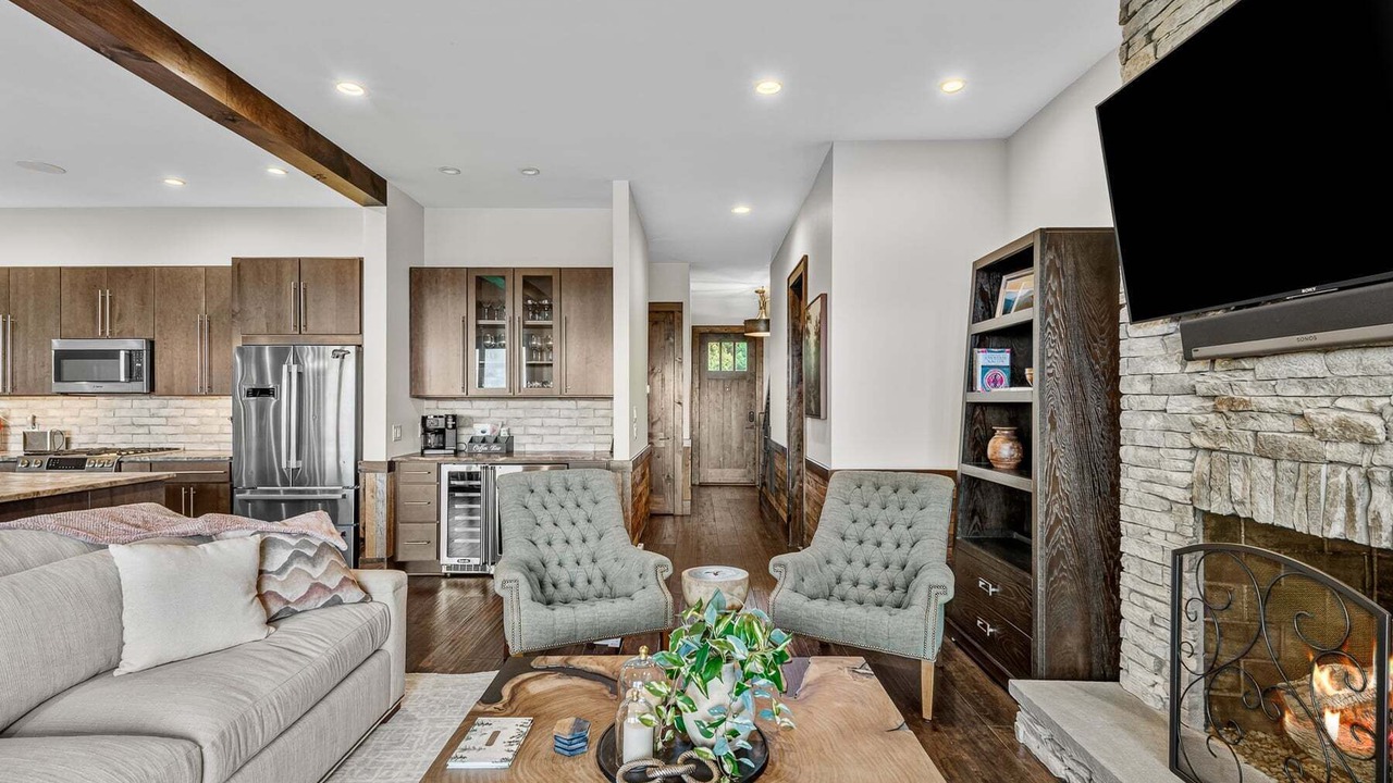 Photo of Livingroom in Elk Park
