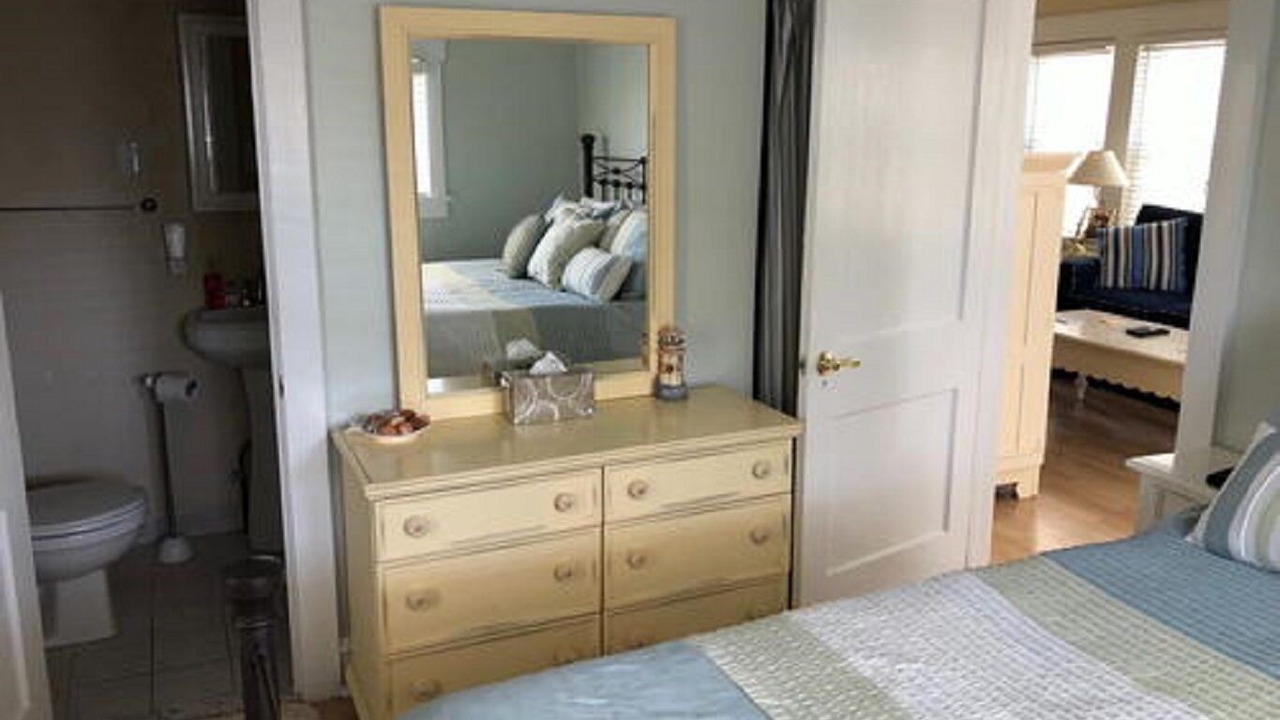 Photo of Bedroom in Gardens