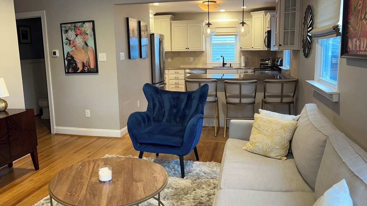 Photo of Livingroom in Margate City