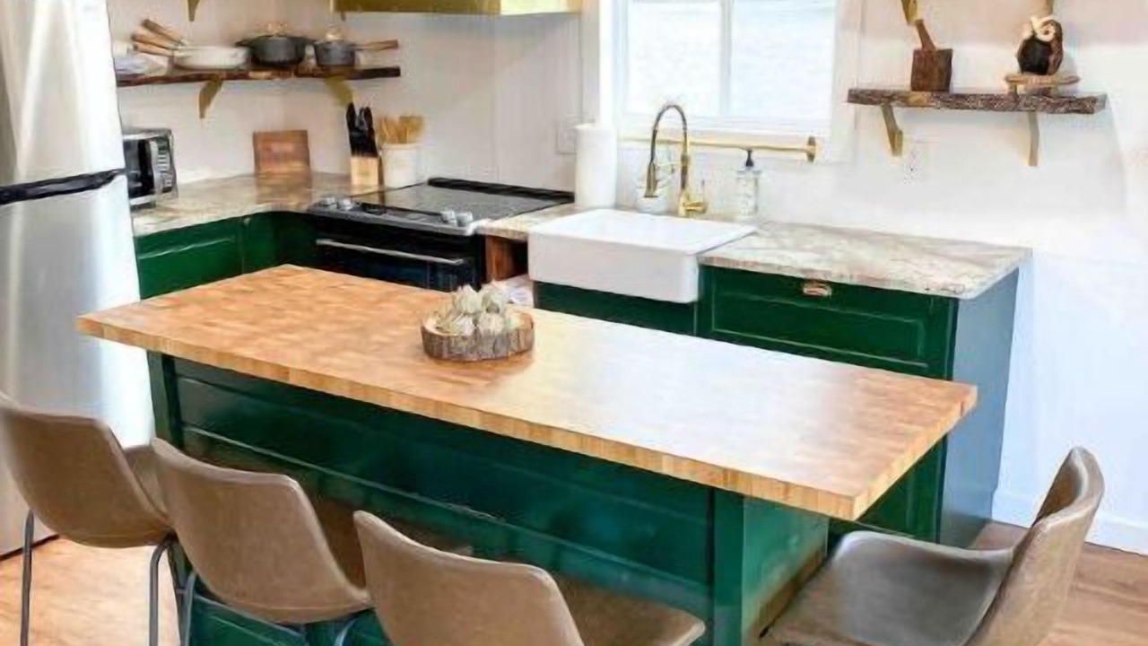 Photo of Kitchen in East Dubuque