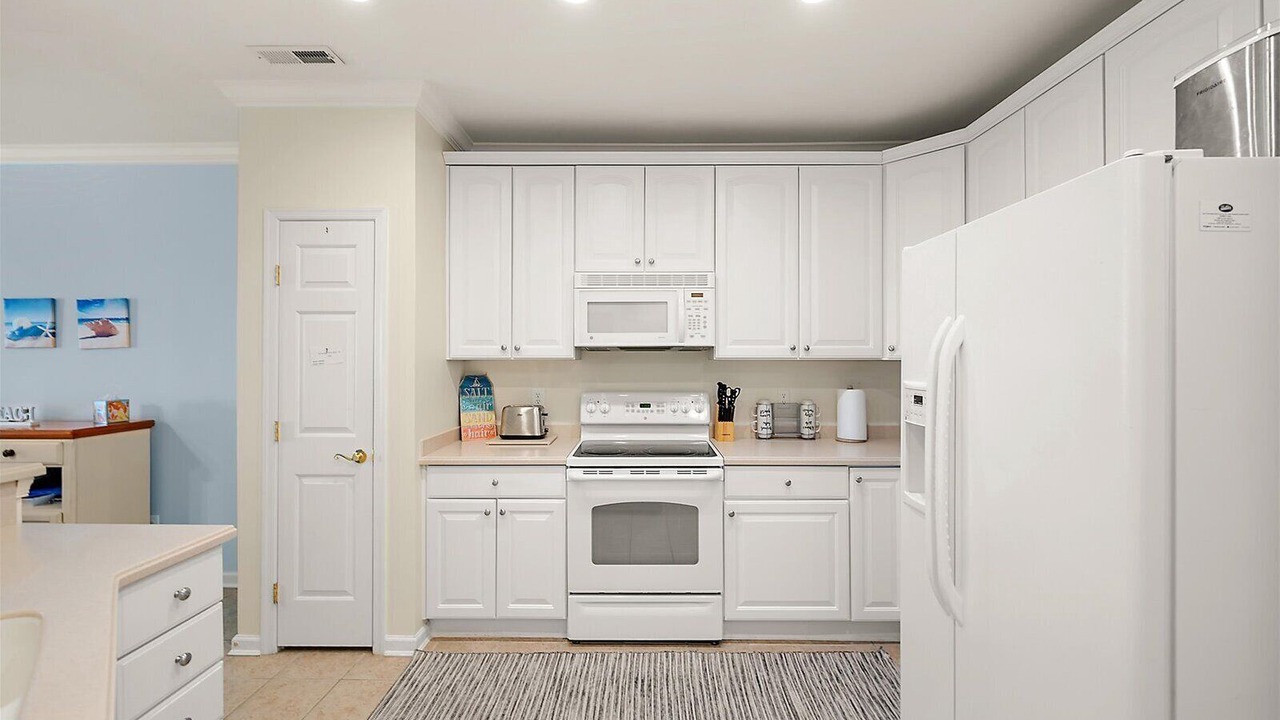 Photo of Kitchen in Sunset Island