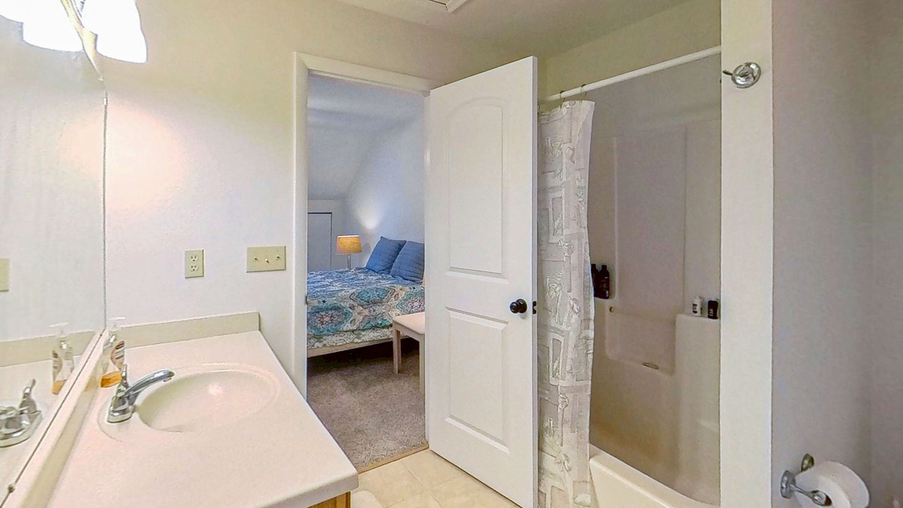Photo of Bathroom in Ocean View