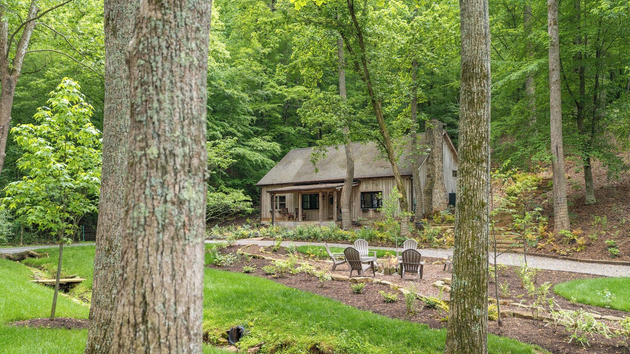 Photo of Outdoor in Ashley Oaks