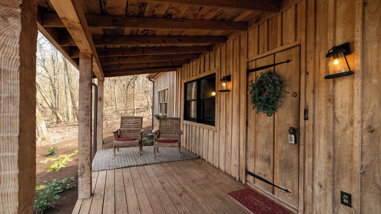 Photo of Patio Balcony in Ashley Oaks