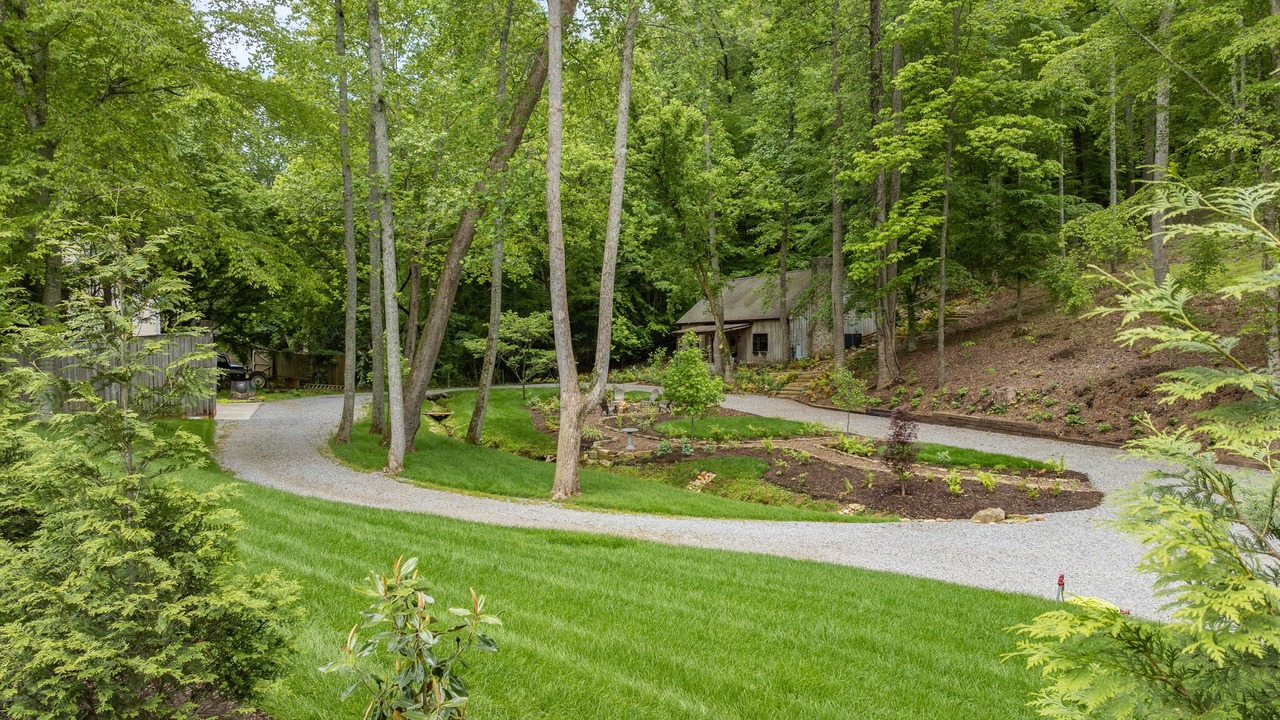 Photo of Outdoor in Ashley Oaks