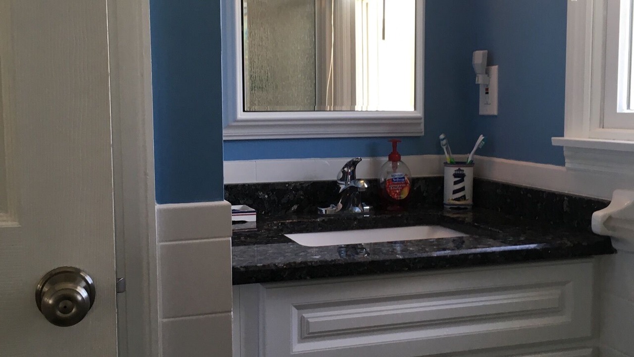 Photo of Bathroom in Ocean Beach III