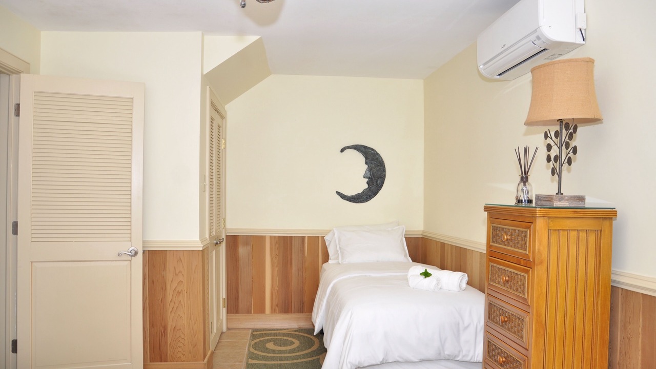 Photo of Bedroom in Mystic Island