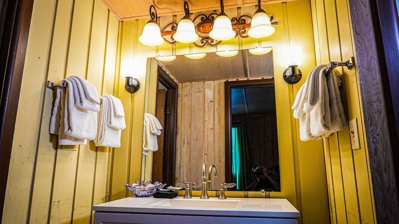 Photo of Bathroom in Pine Mountain