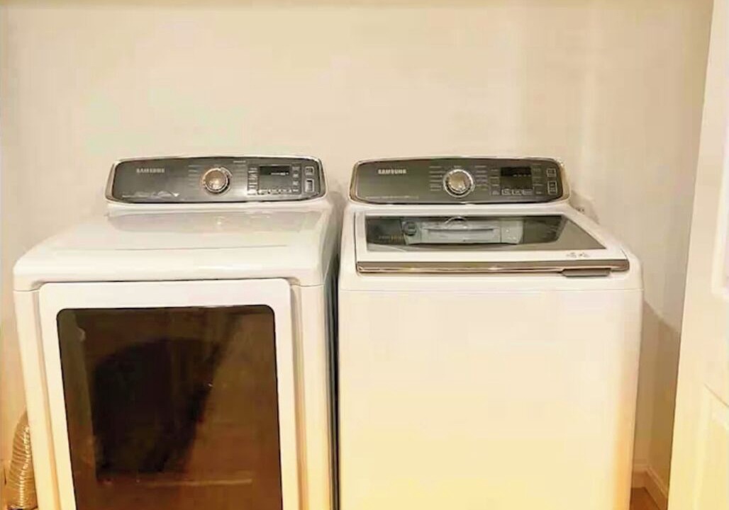 Photo of Others in White Hall