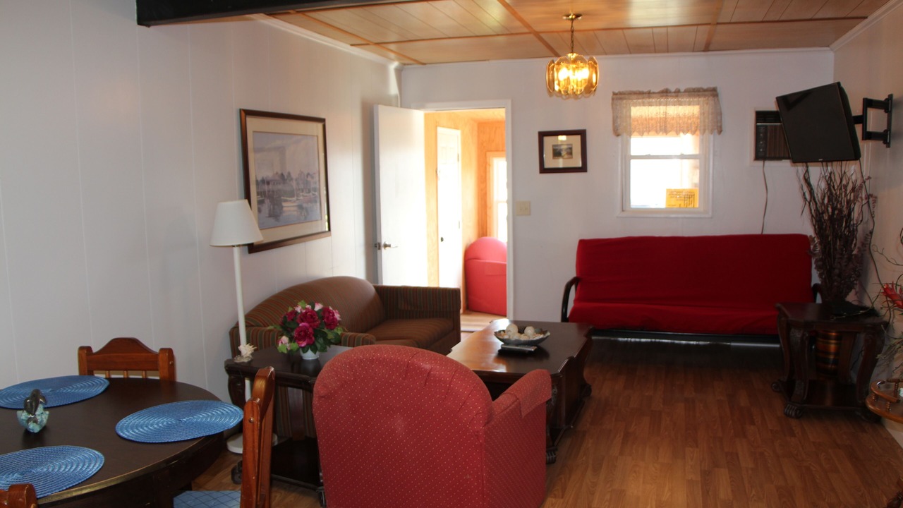 Photo of Livingroom in Deep Hole