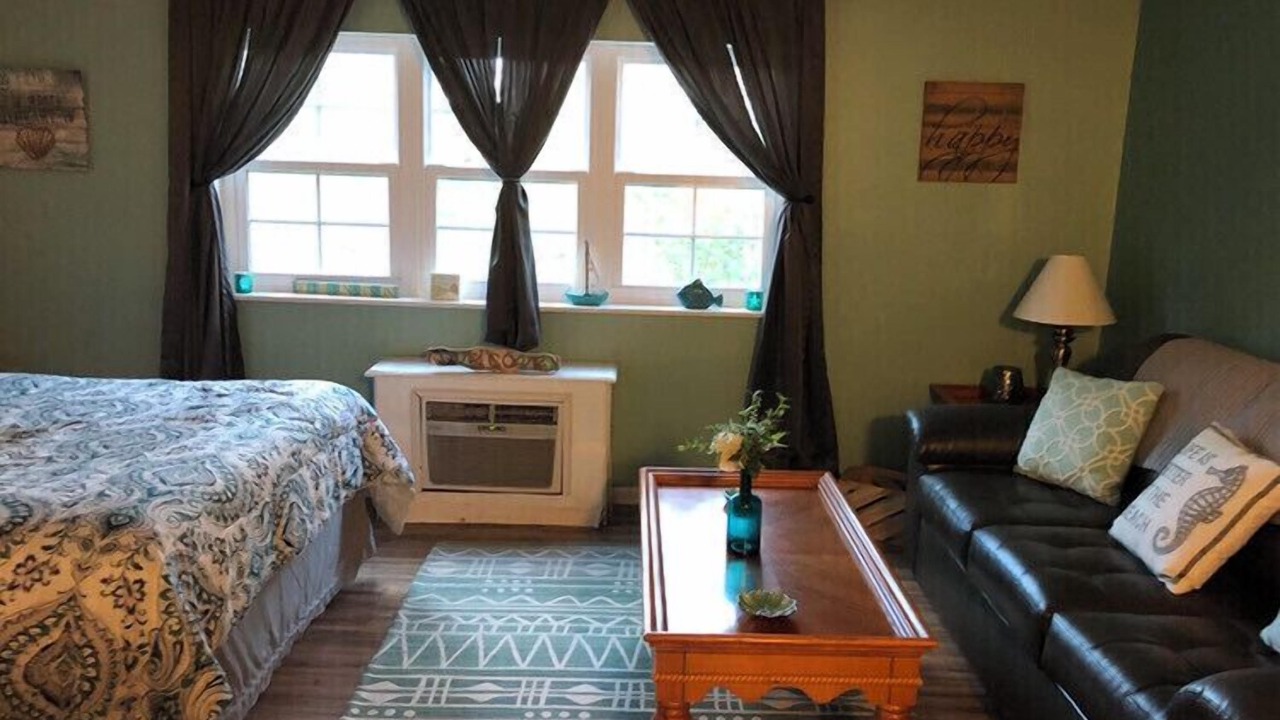 Photo of Bedroom in Surfside Beach