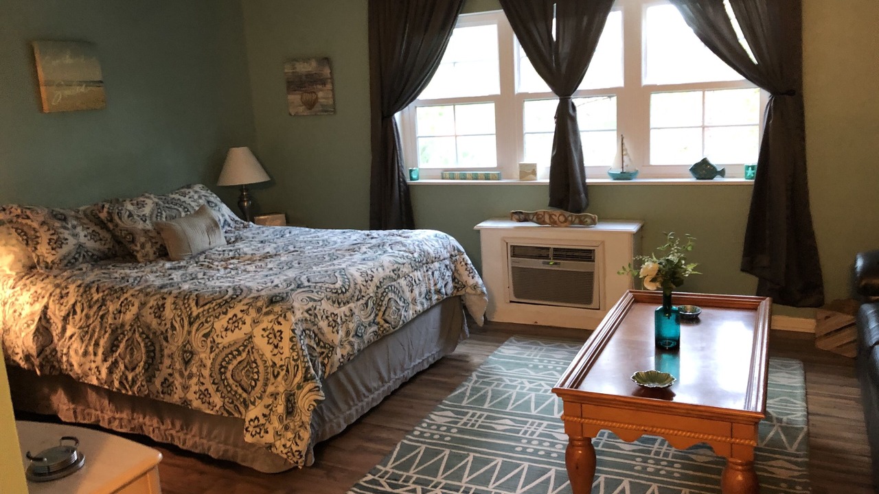 Photo of Bedroom in Surfside Beach