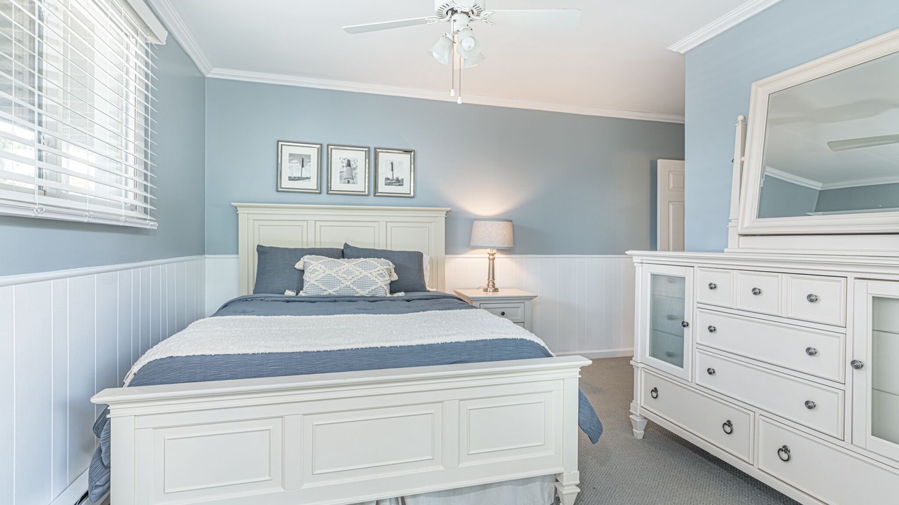 Photo of Bedroom in Barnegat Light