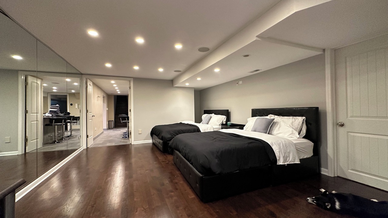 Photo of Bedroom in Morton Grove