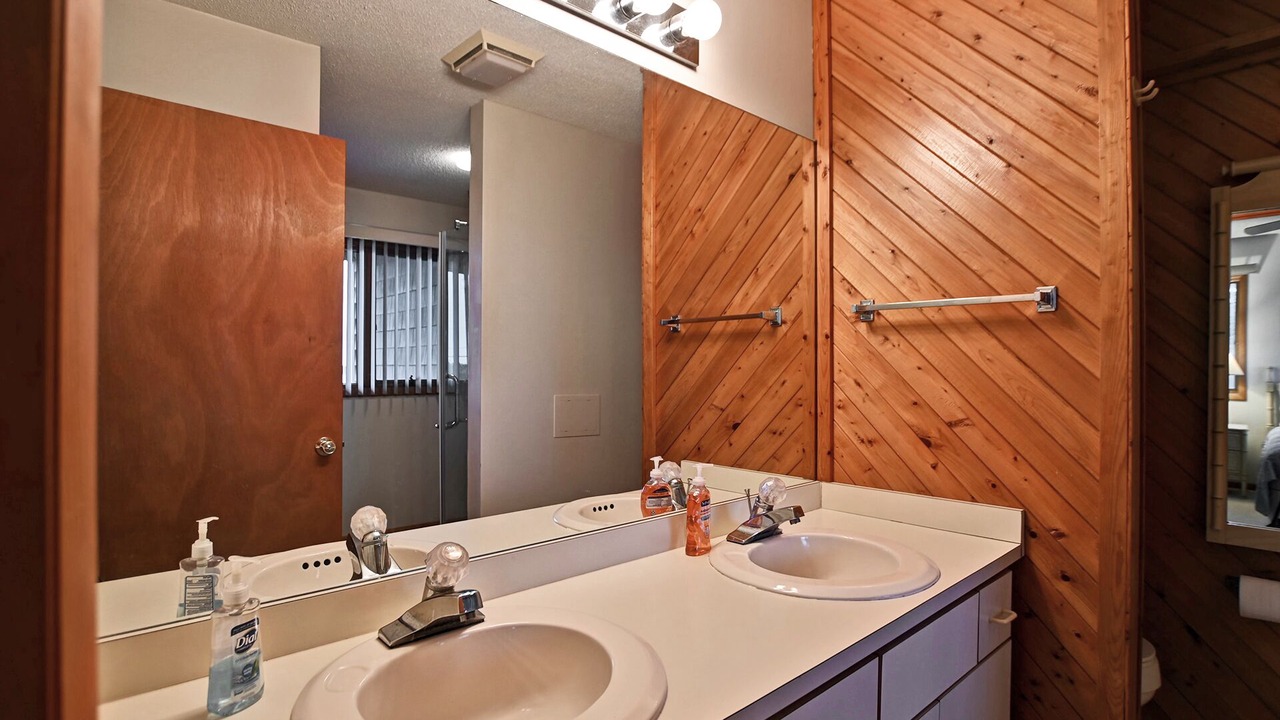 Photo of Bathroom in Fenwick Island