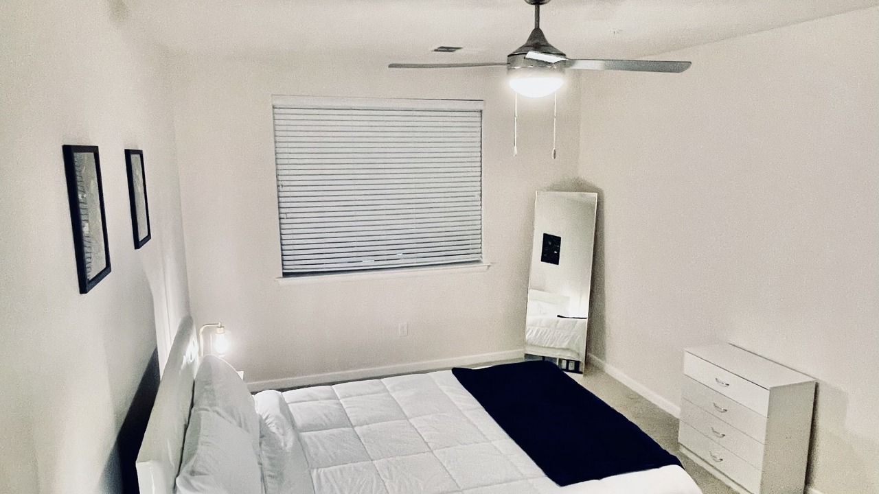 Photo of Bedroom in Downtown Baltimore