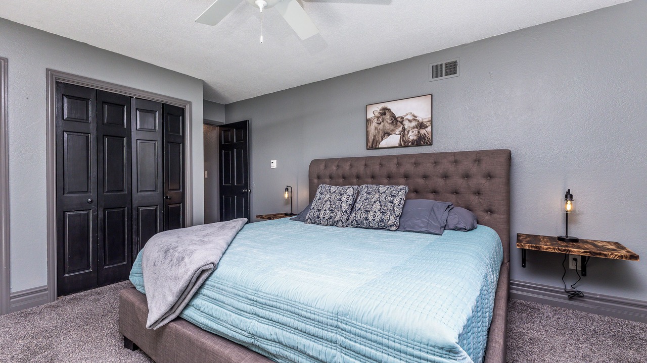 Photo of Bedroom in Table Mound