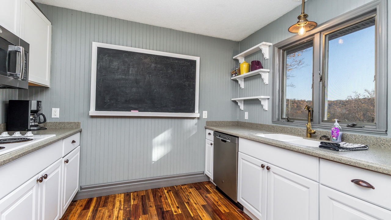 Photo of Kitchen in Table Mound