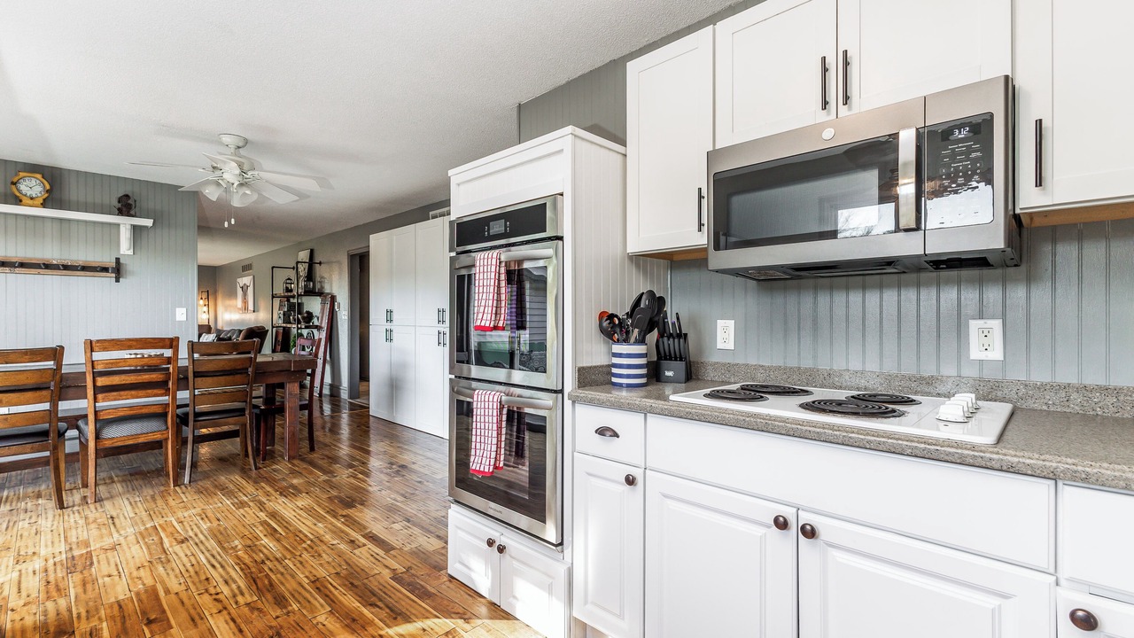 Photo of Kitchen in Table Mound
