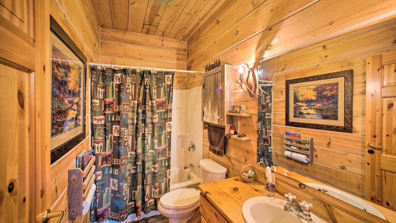 Photo of Bathroom in Putnam County