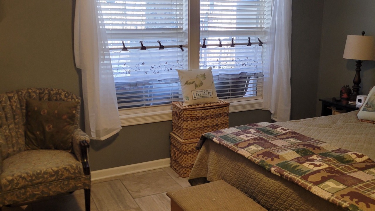 Photo of Bedroom in Chariton County