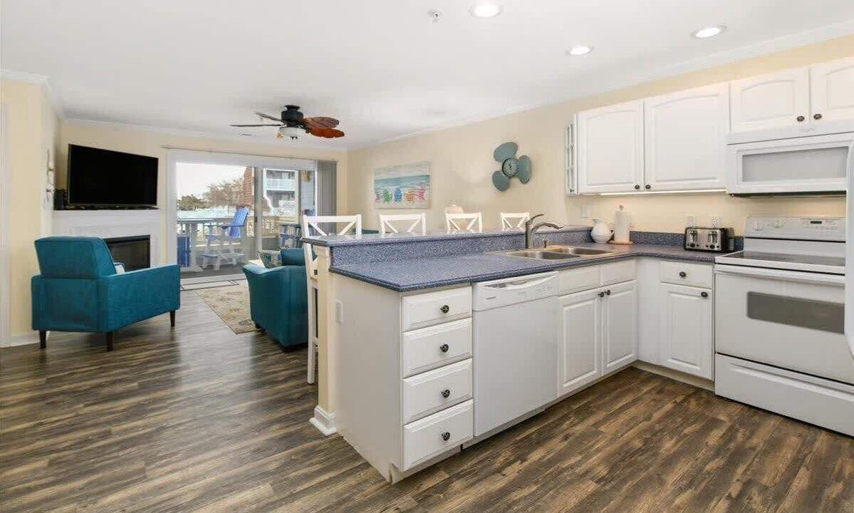 Photo of Kitchen in Heron Harbour Isle