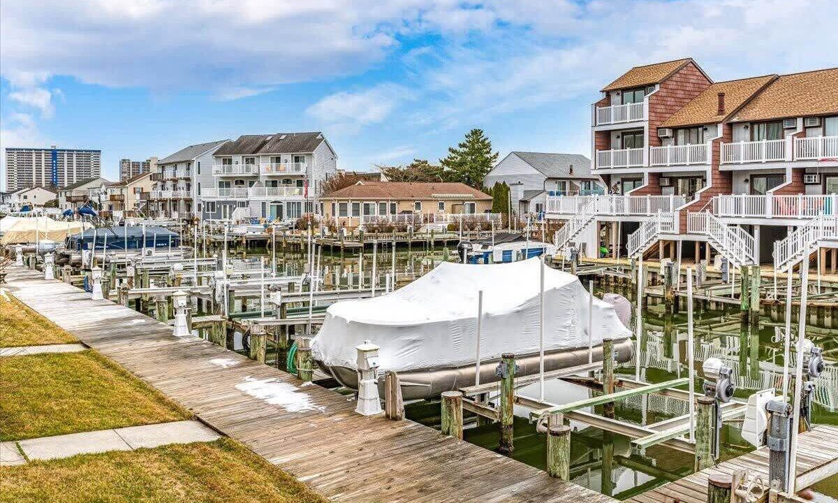 Photo of Others in Heron Harbour Isle