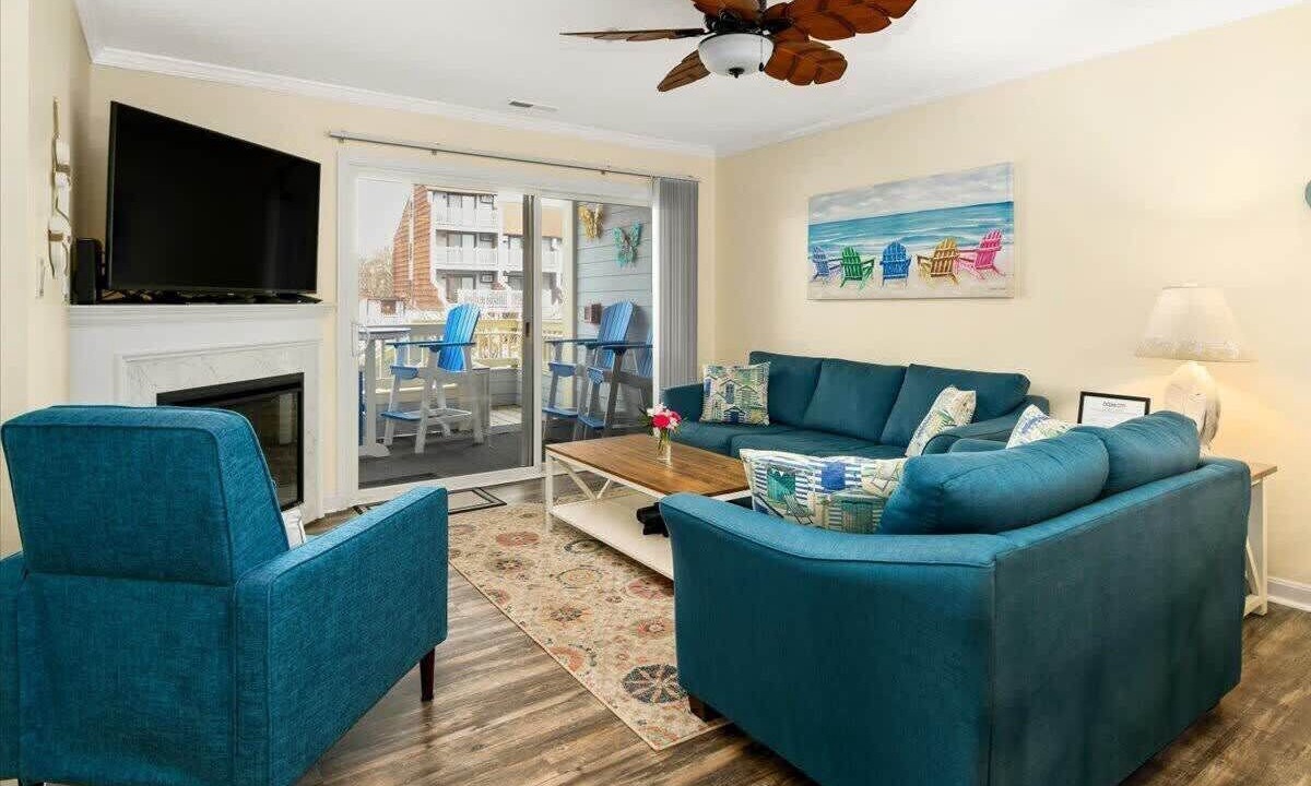 Photo of Livingroom in Heron Harbour Isle