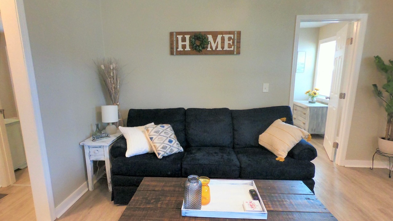 Photo of Livingroom in Crestline Heights