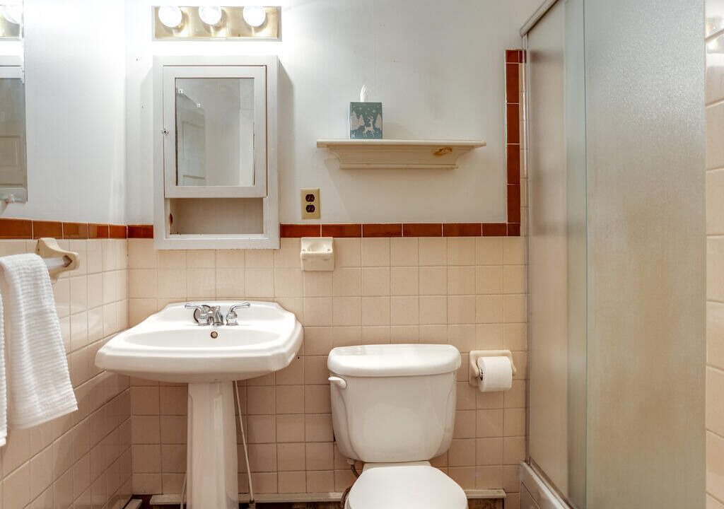 Photo of Bathroom in Croom