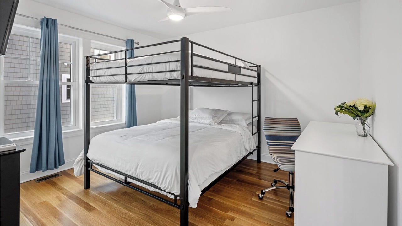 Photo of Bedroom in Point Pleasant Beach