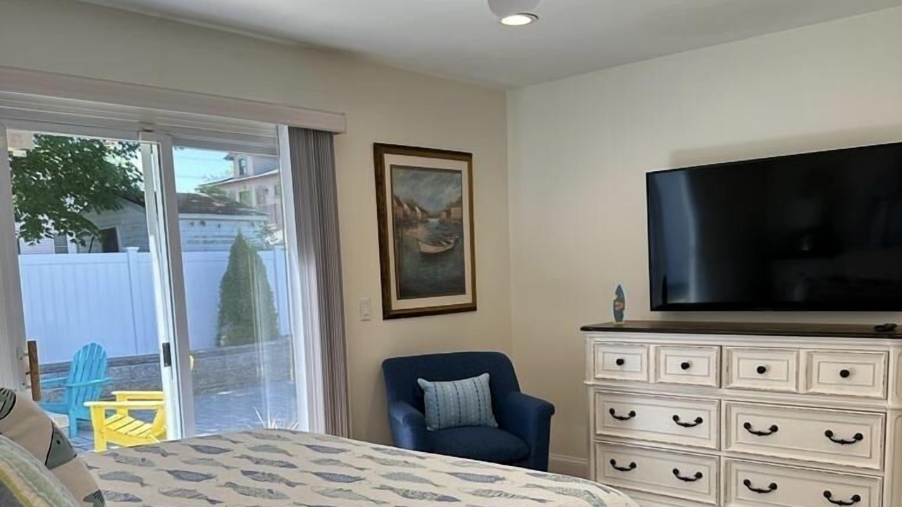 Photo of Bedroom in Long Branch