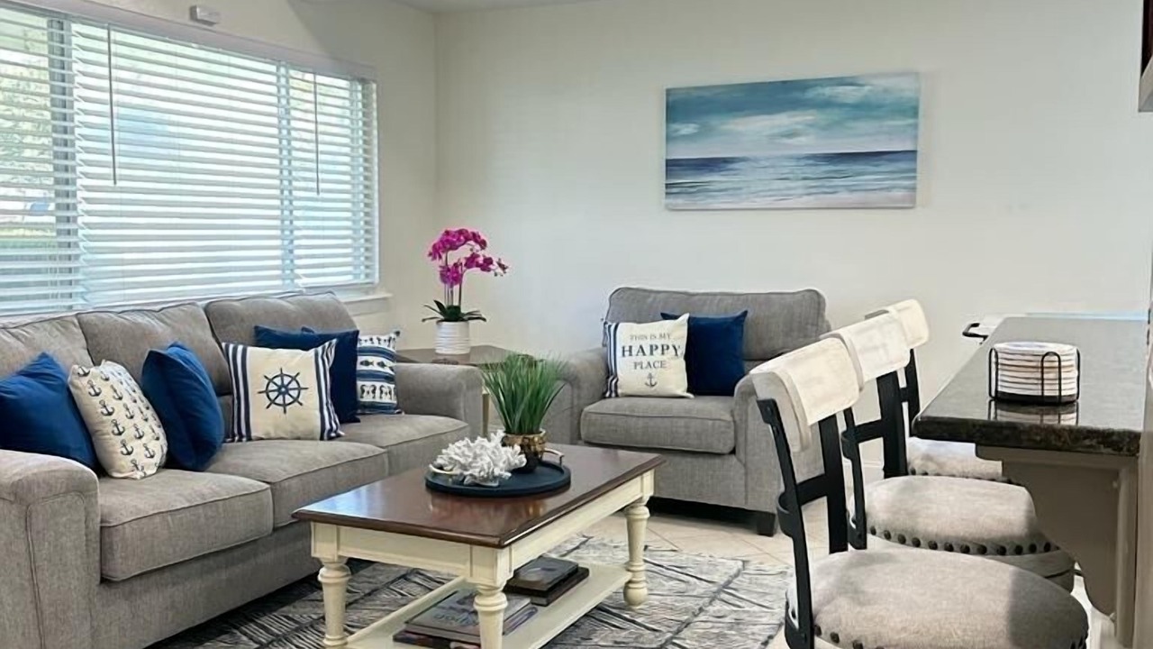 Photo of Livingroom in Long Branch