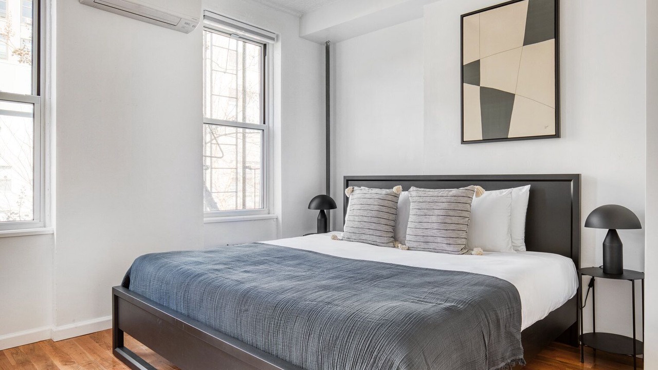 Photo of Bedroom in Carroll Gardens