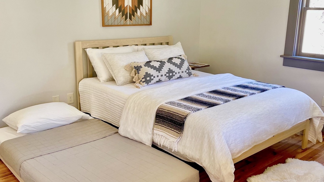 Photo of Bedroom in Sugar Grove