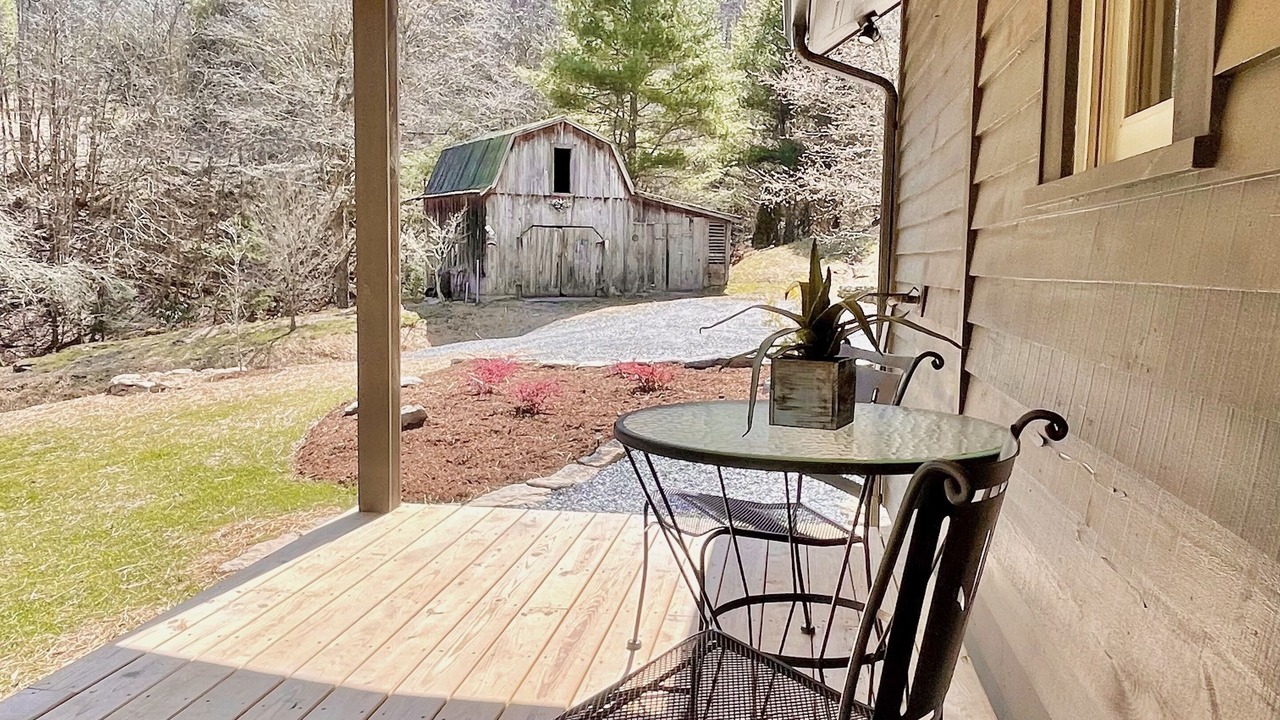 Photo of Outdoor in Sugar Grove