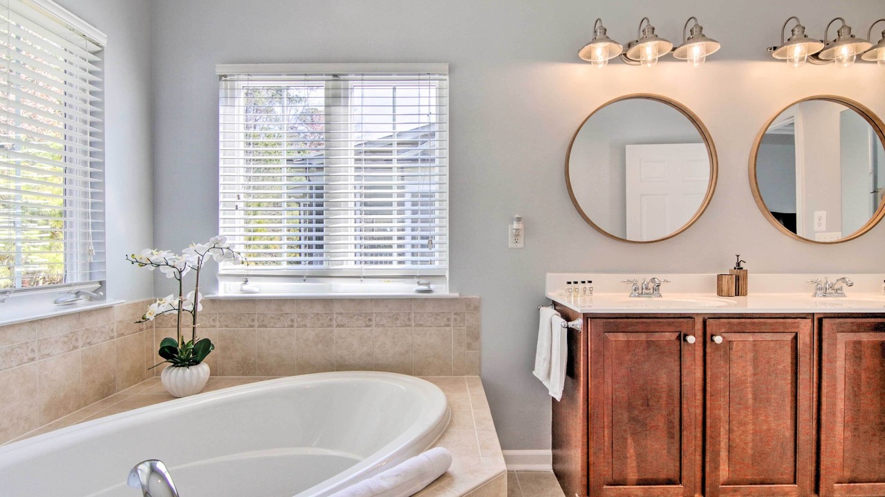 Photo of Bathroom in Ocean View